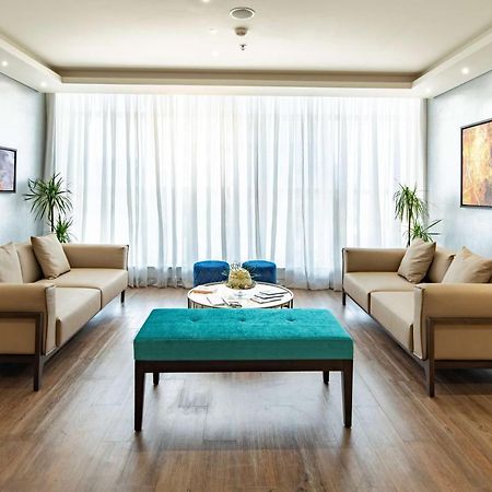 Radisson Blu Hotel, Jeddah Corniche Eksteriør bilde A living room