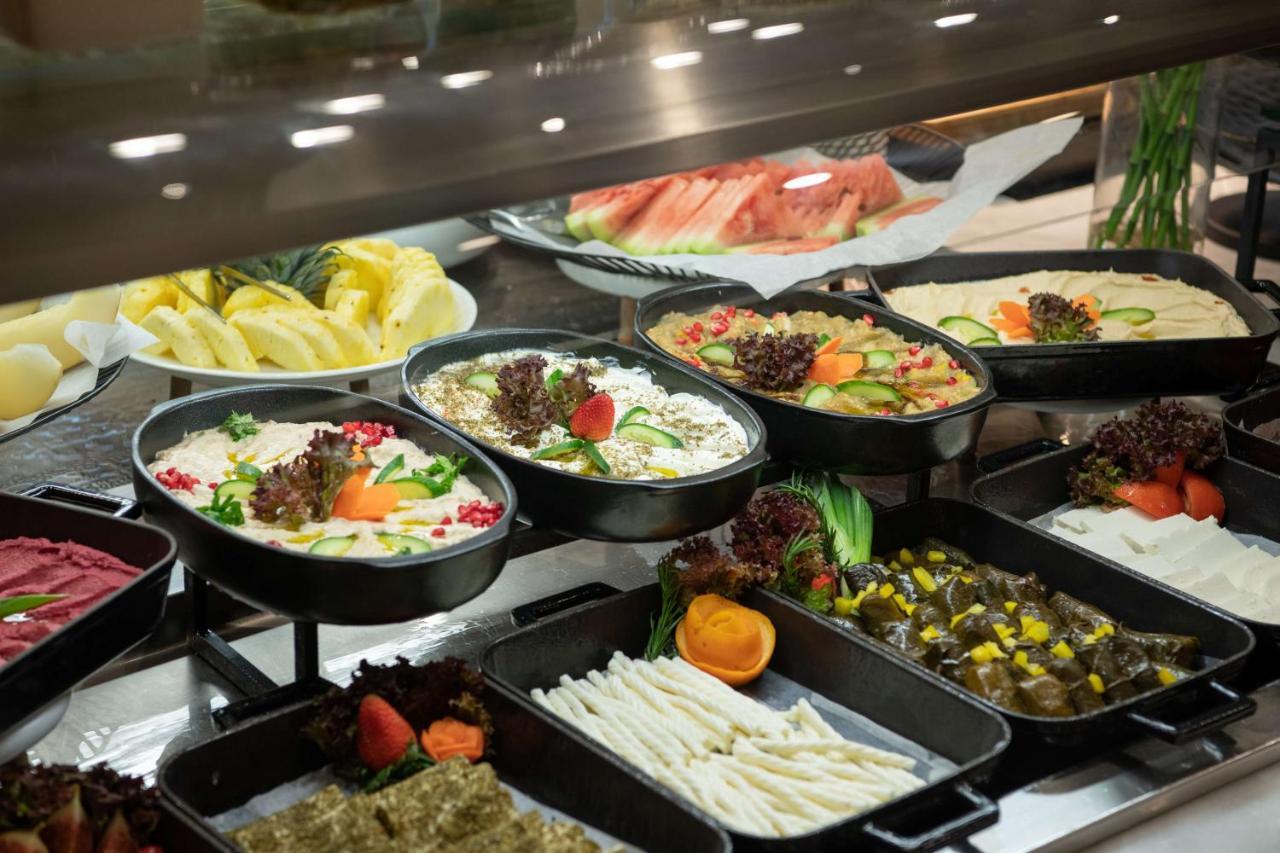 Radisson Blu Hotel, Jeddah Corniche Eksteriør bilde Meze