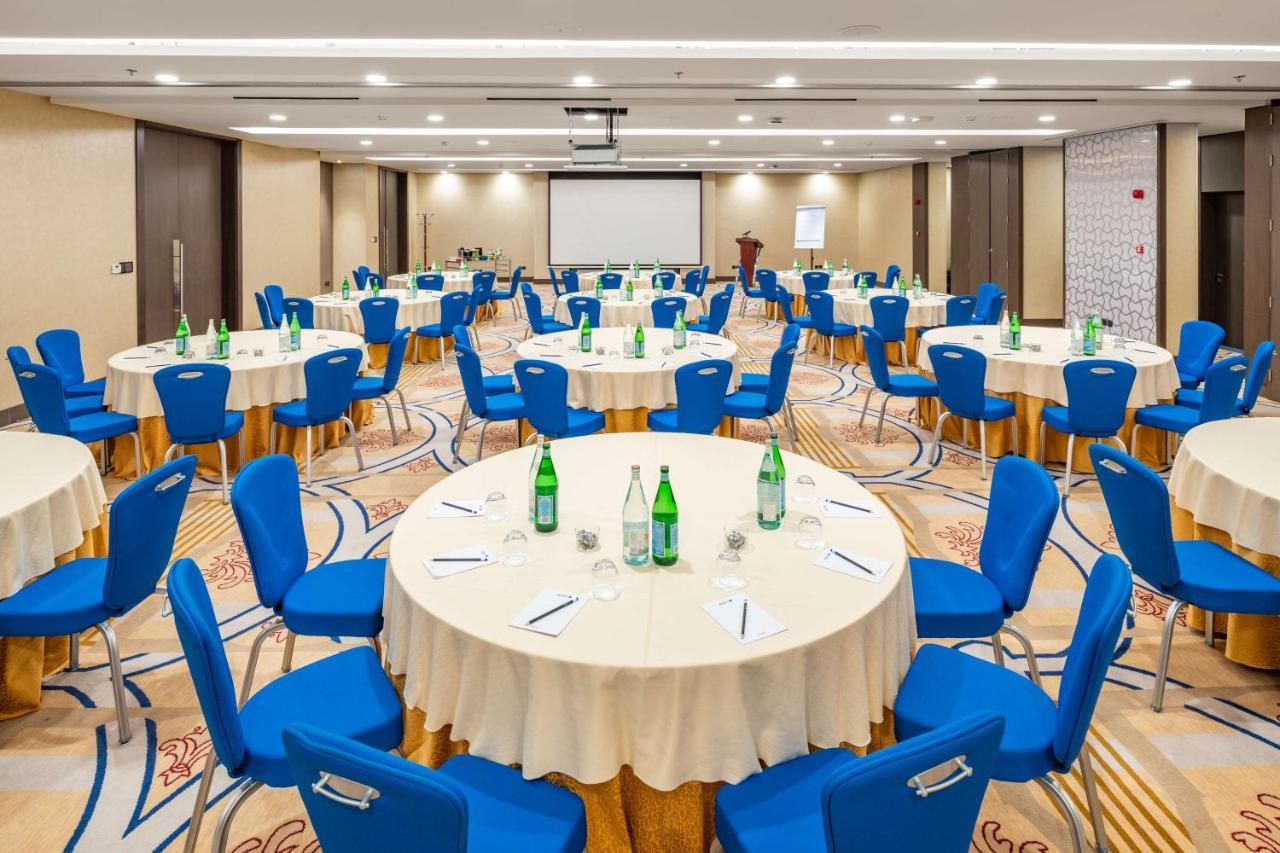 Radisson Blu Hotel, Jeddah Corniche Eksteriør bilde Meeting room