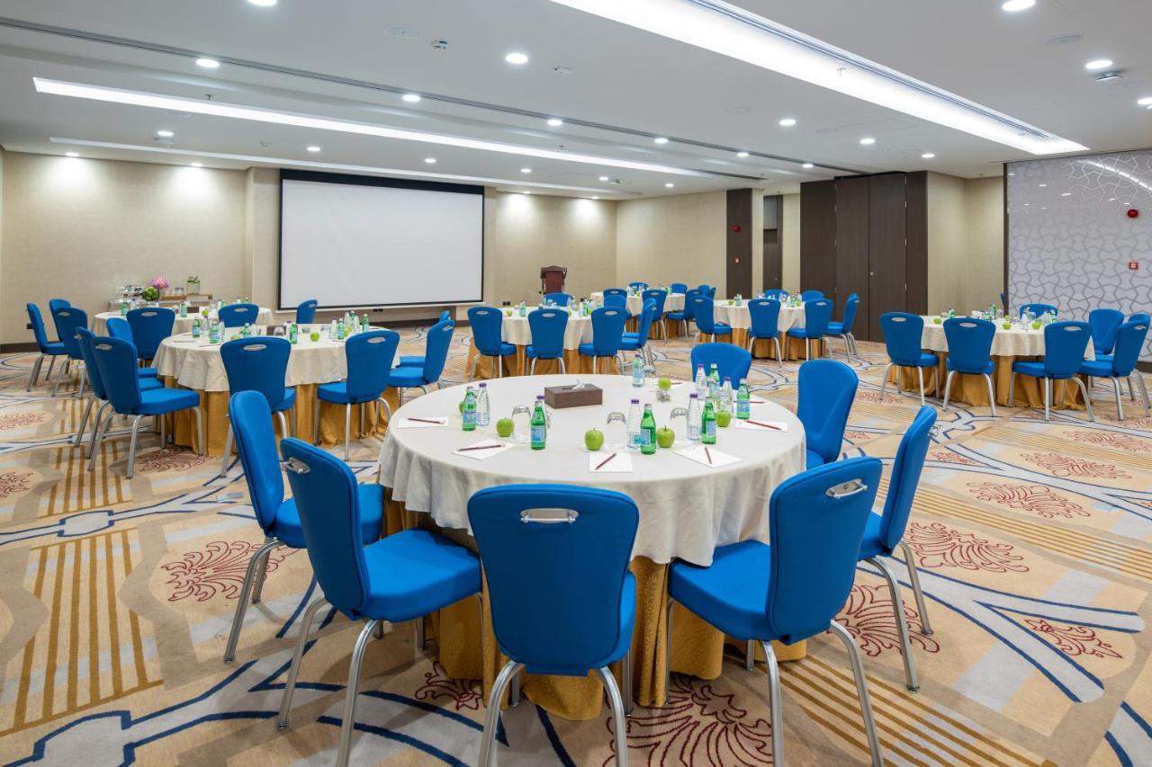 Radisson Blu Hotel, Jeddah Corniche Eksteriør bilde Meeting room