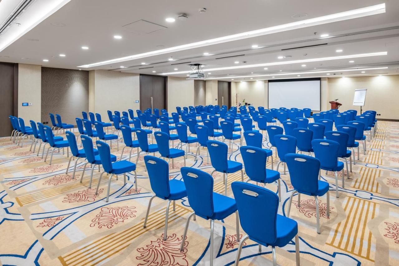 Radisson Blu Hotel, Jeddah Corniche Eksteriør bilde Meeting room
