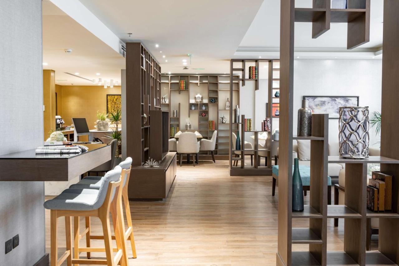 Radisson Blu Hotel, Jeddah Corniche Eksteriør bilde Library